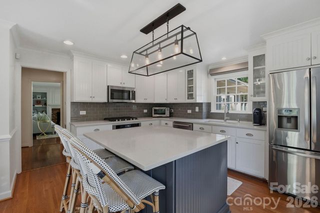 3901 Severn Avenue, Charlotte, NC 28210