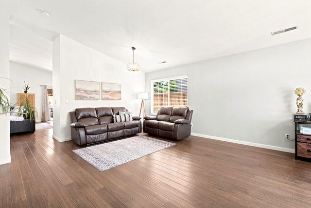 1571 Mimosa Street, Hollister, CA 95023