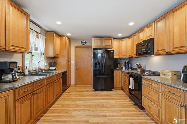 3498 Iroquois Trail, Monroe, MI 48162