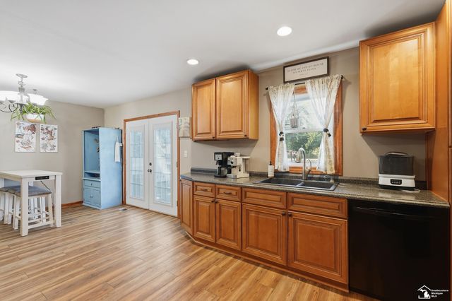 3498 Iroquois Trail, Monroe, MI 48162