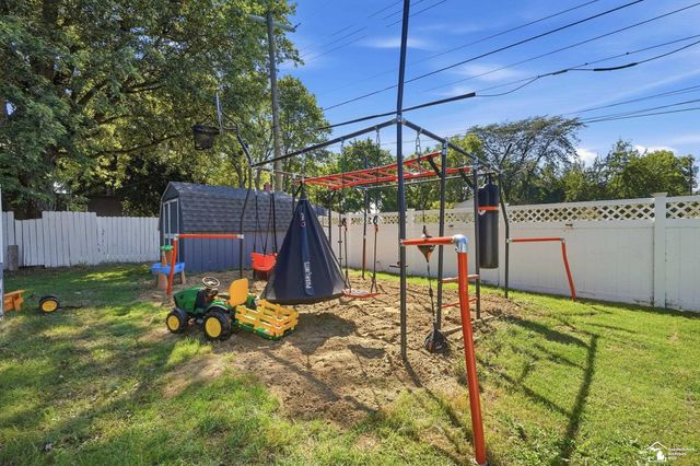 3498 Iroquois Trail, Monroe, MI 48162