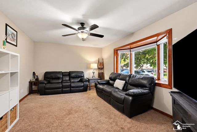 3498 Iroquois Trail, Monroe, MI 48162