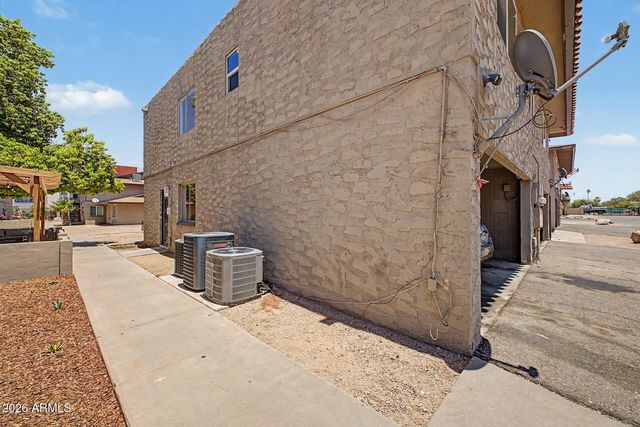 4750 E MORELAND Street, Phoenix, AZ 85008