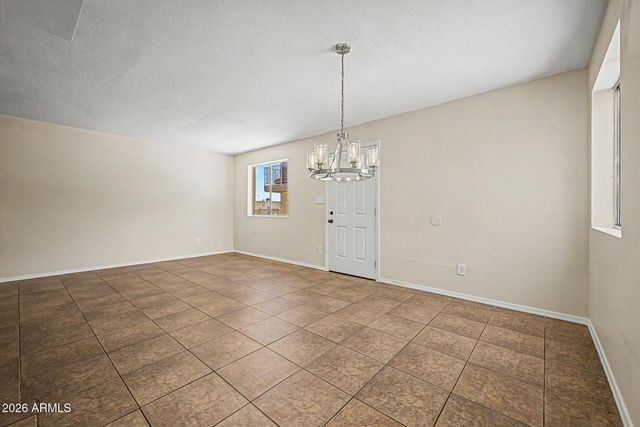 4750 E MORELAND Street, Phoenix, AZ 85008
