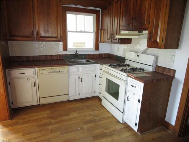 403 Benthall RD, Hampton, VA 23664