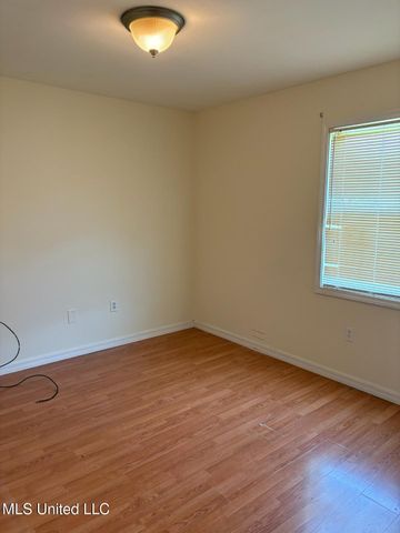 679 Chambers Cove, Biloxi, MS 39530
