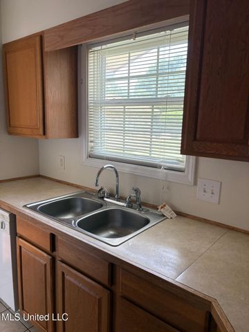 679 Chambers Cove, Biloxi, MS 39530