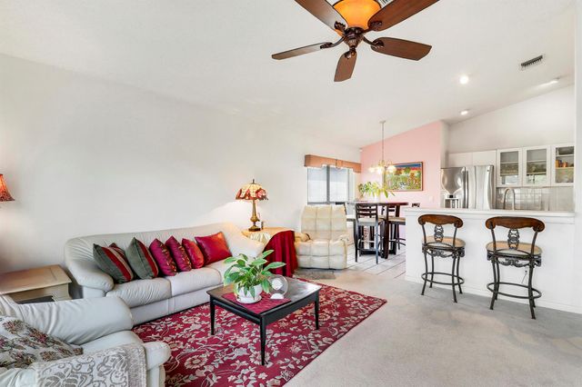 4969 Broadstone Circle, West Palm Beach, FL 33417