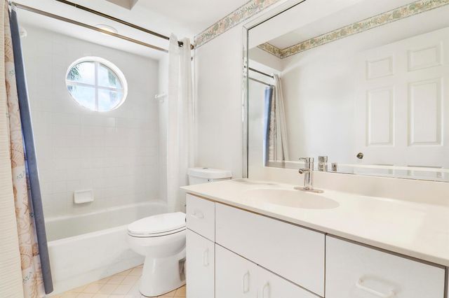 4969 Broadstone Circle, West Palm Beach, FL 33417