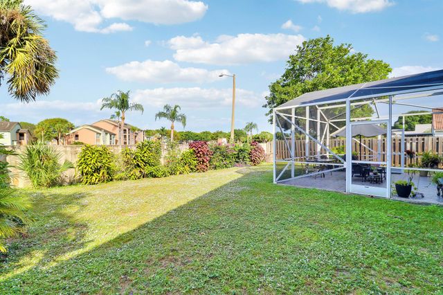 4969 Broadstone Circle, West Palm Beach, FL 33417