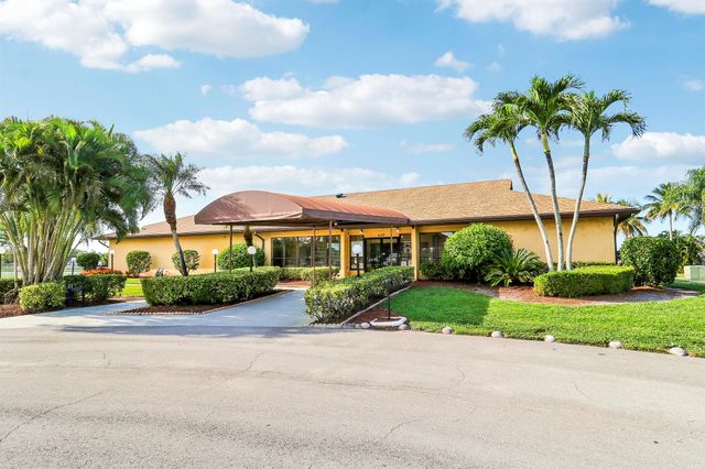 4969 Broadstone Circle, West Palm Beach, FL 33417