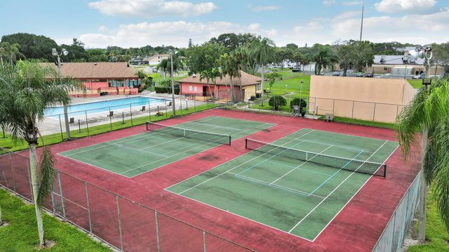 4969 Broadstone Circle, West Palm Beach, FL 33417