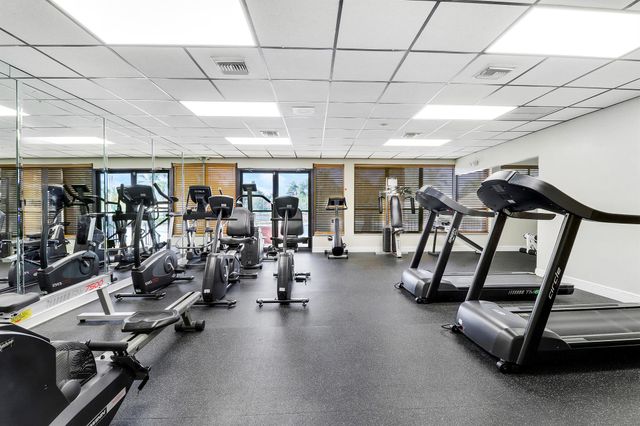 4969 Broadstone Circle, West Palm Beach, FL 33417