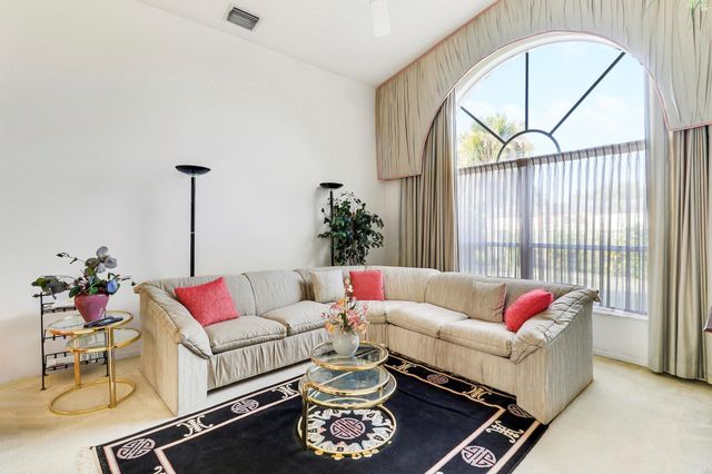 4969 Broadstone Circle, West Palm Beach, FL 33417