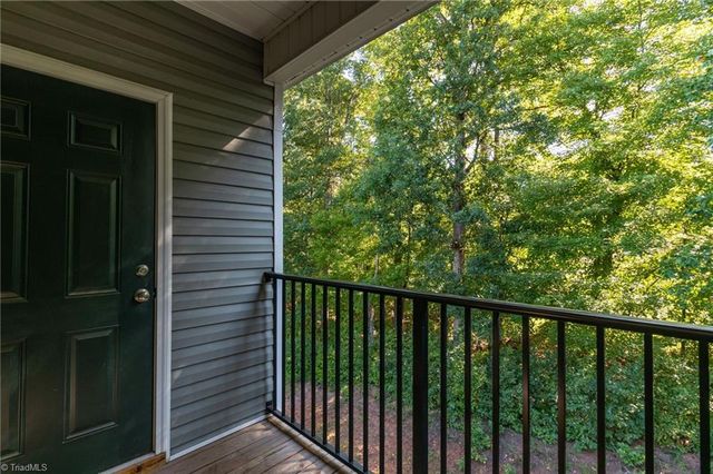 2608 Pennoak Way F, Greensboro, NC 27407