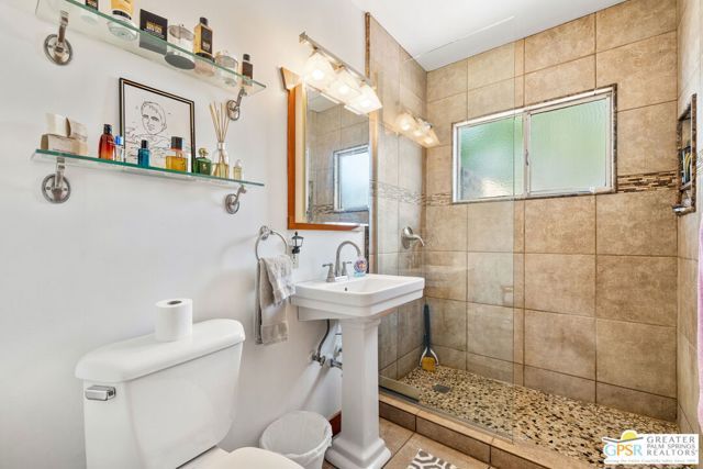 587 S Calle Ajo, Palm Springs, CA 92264