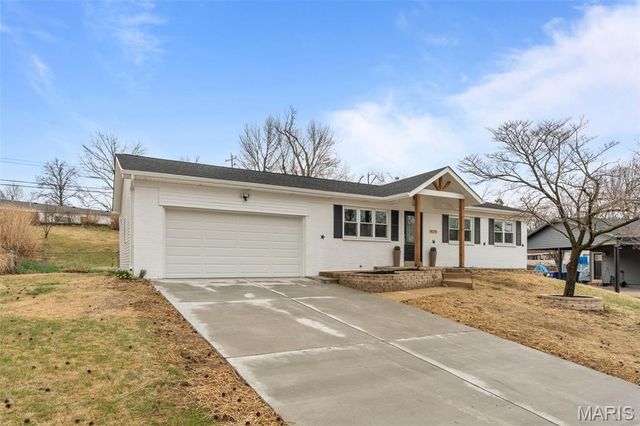 4175 Scotch Drive, Bridgeton, MO 63044