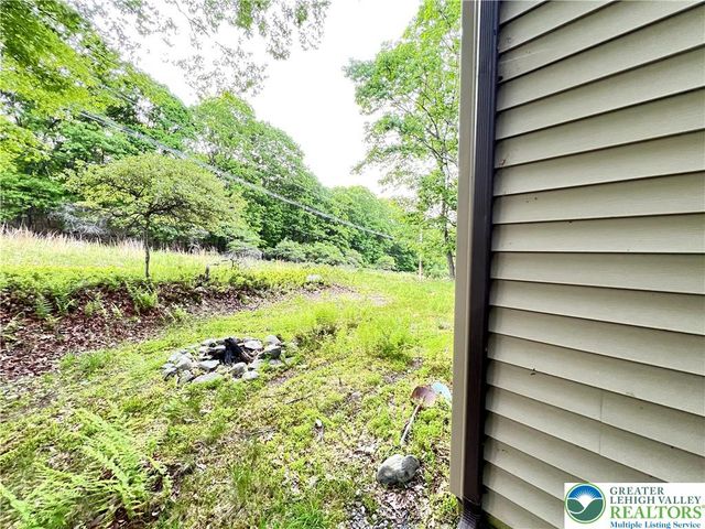 107 Warbler Court, Lehman Twp, PA 18324