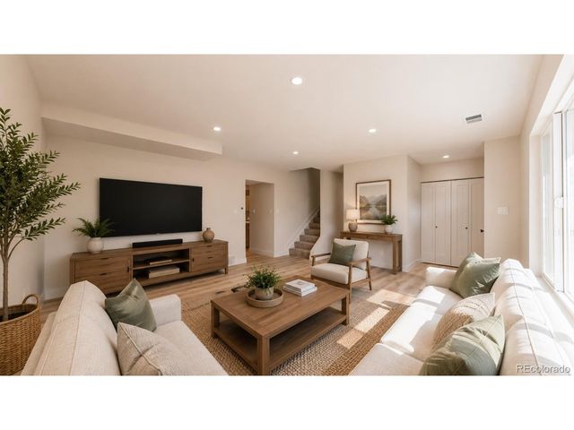 9238 E Mansfield Ave, Denver, CO 80237