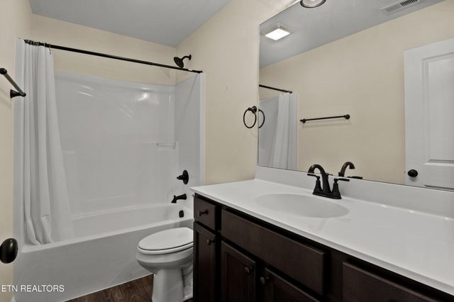 8021 Poplar Grove Lane, Powell, TN 37849
