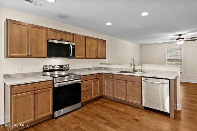 8021 Poplar Grove Lane, Powell, TN 37849