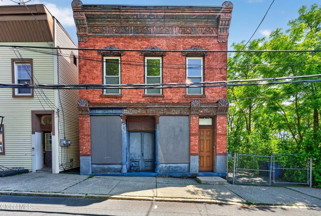 33 Egbert Street, Cohoes, NY 12047