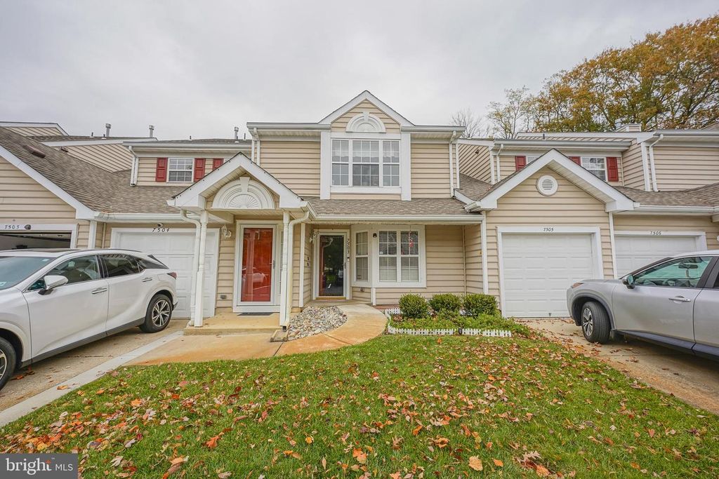 7503-A NORMANDY DR, Mount Laurel, NJ 08054