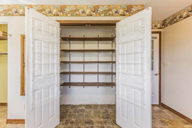 6504 S CR 560 East, Selma, IN 47383