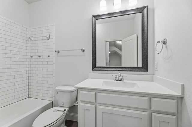 505 Inwood Street, Benbrook, TX 76126