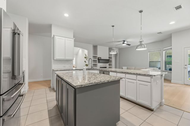 505 Inwood Street, Benbrook, TX 76126