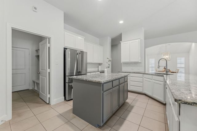 505 Inwood Street, Benbrook, TX 76126