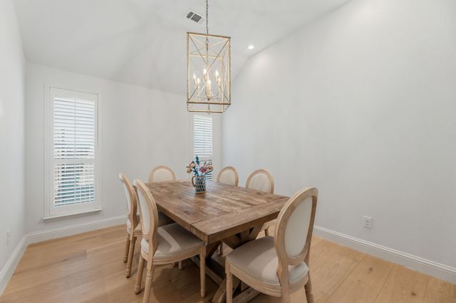 505 Inwood Street, Benbrook, TX 76126