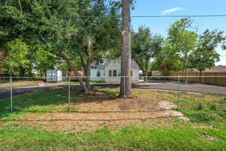 7718 Bayway Drive, Baytown, TX 77520