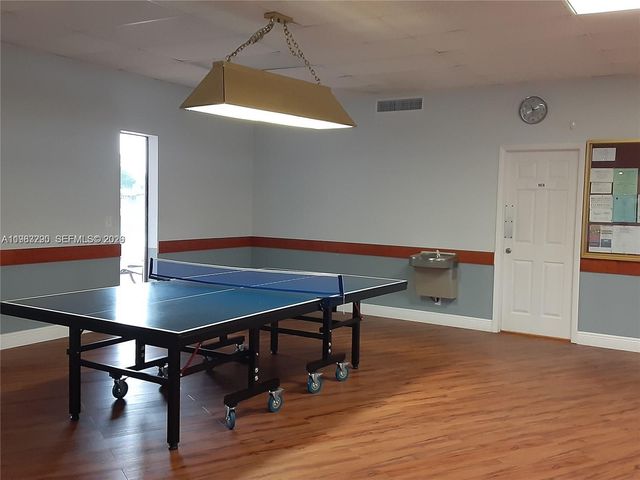 100 Ashbury Rd 102, Hollywood, FL 33024