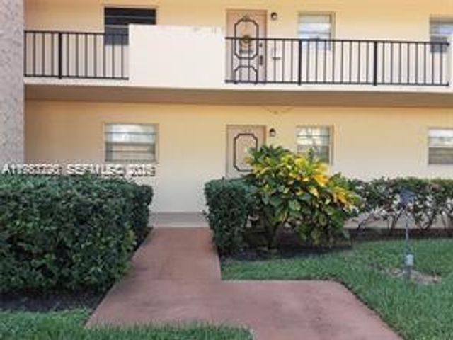 100 Ashbury Rd 102, Hollywood, FL 33024