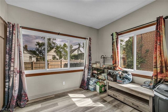3255 W 115th Street, Cleveland, OH 44111