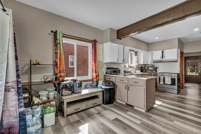 3255 W 115th Street, Cleveland, OH 44111