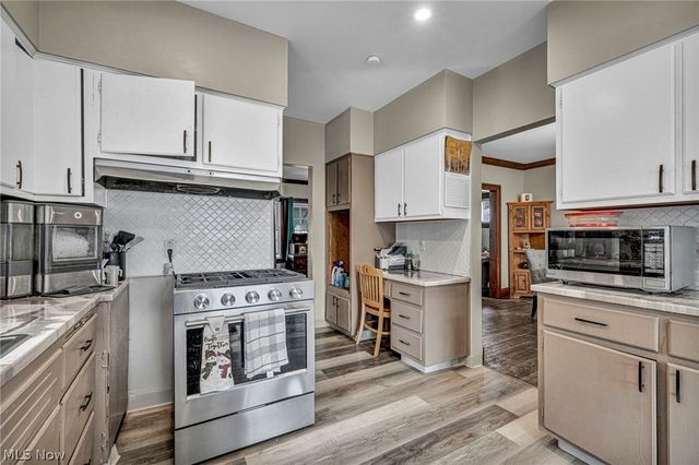 3255 W 115th Street, Cleveland, OH 44111