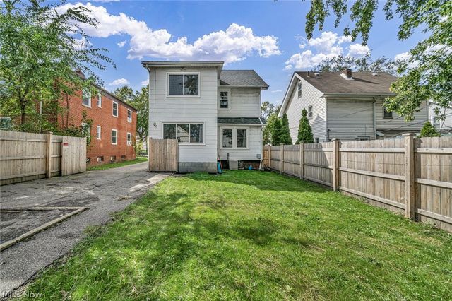 3255 W 115th Street, Cleveland, OH 44111