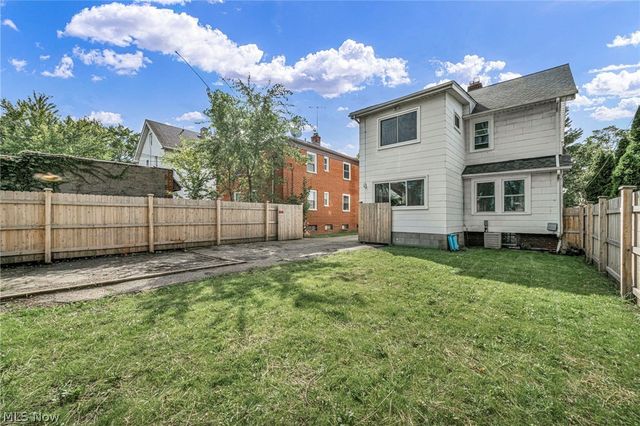 3255 W 115th Street, Cleveland, OH 44111