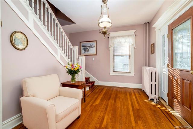 76 Driscoll Avenue, Rockville Centre, NY 11570