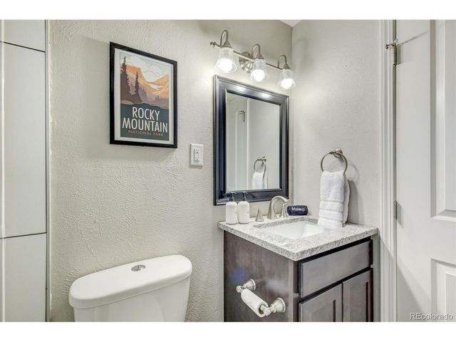 6022 Newcombe Ct, Arvada, CO 80004