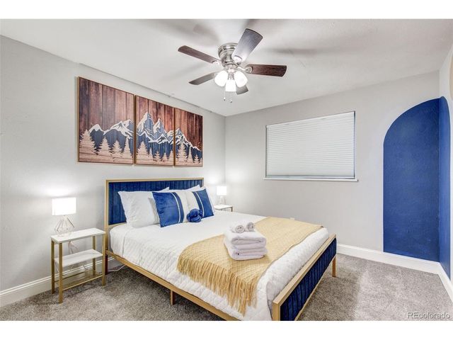 6022 Newcombe Ct, Arvada, CO 80004