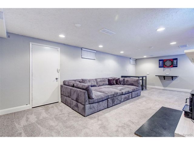 6022 Newcombe Ct, Arvada, CO 80004