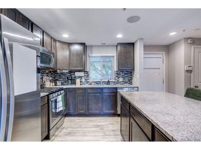 6022 Newcombe Ct, Arvada, CO 80004