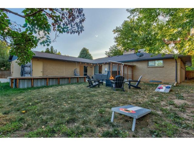 6022 Newcombe Ct, Arvada, CO 80004