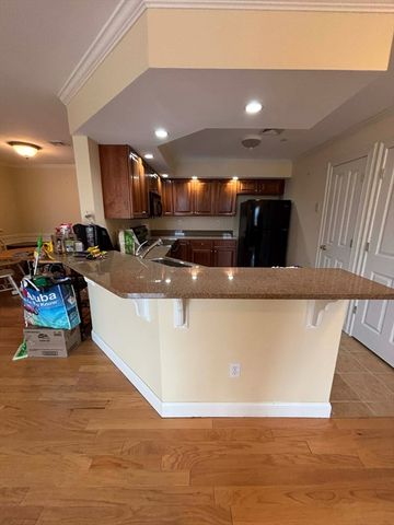 350 Greene St 305, North Andover, MA 01845