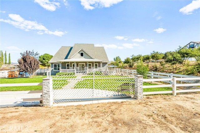 24940 Hayes, Murrieta, CA 92562