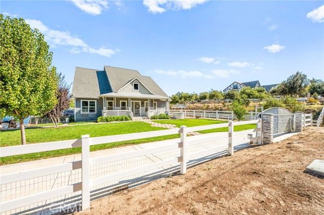 24940 Hayes, Murrieta, CA 92562