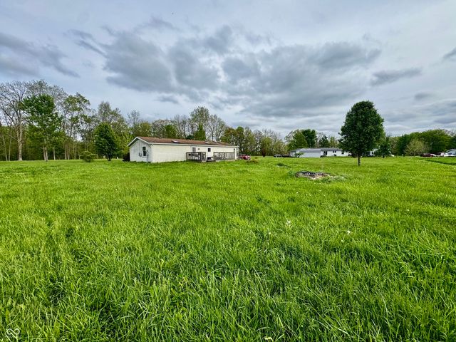 4792 W Fall Creek Road, Crawfordsville, IN 47933